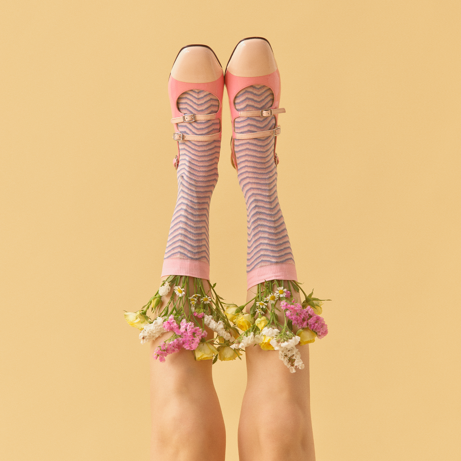 Make sure you find beauty in every step! 🌸